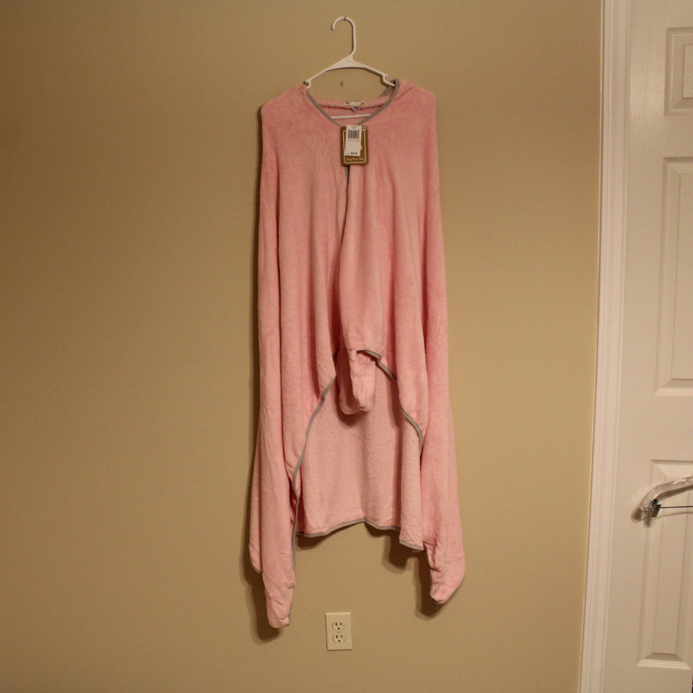 NWT PJ Couture Women's Bunny Hooded Couch Wrap - Picture 4 of 6